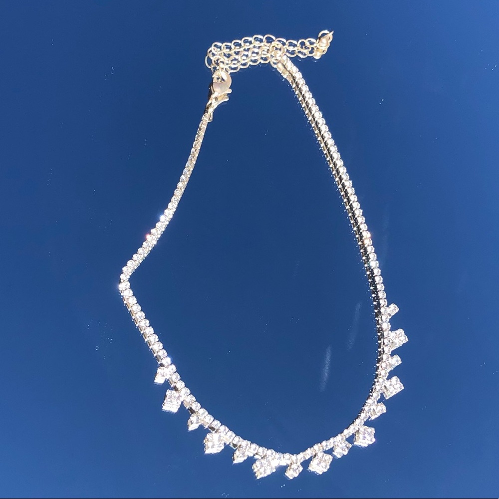 ‼️SOLD‼️faux diamond choker necklace